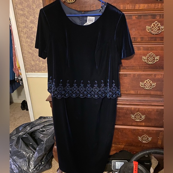 Velvet Dress Used for Grandmother of the bride dress - Picture 1 of 3